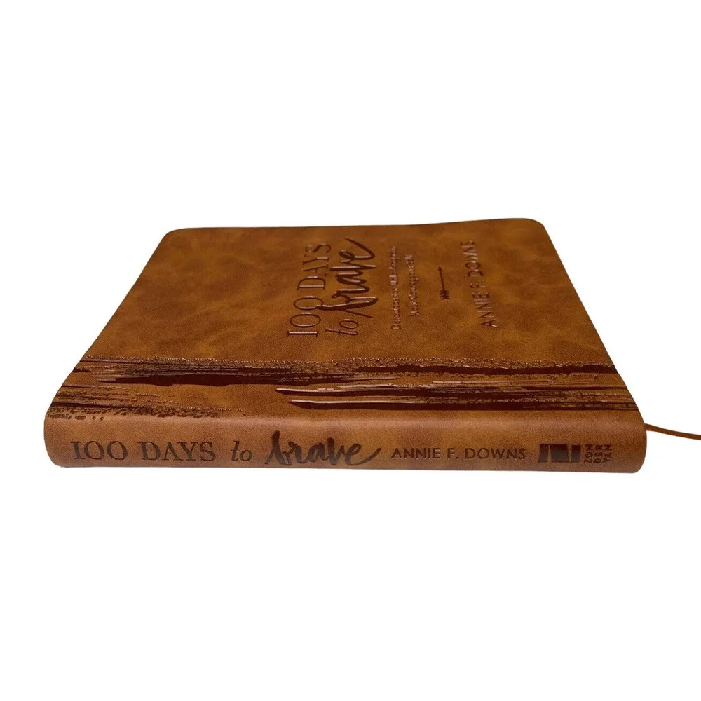 100 Days to Brave Deluxe Edition Brown Leather Bound Devotions Book Annie Downs‎